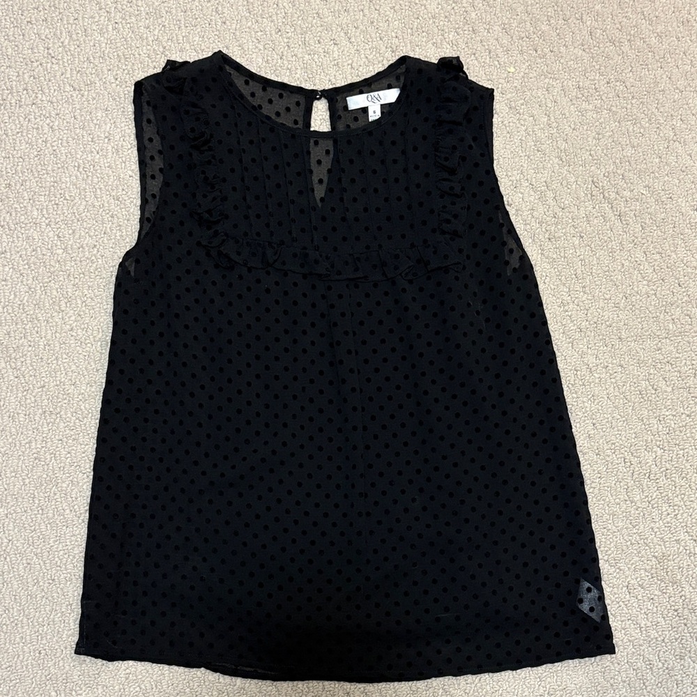 Black Sleeveless Top